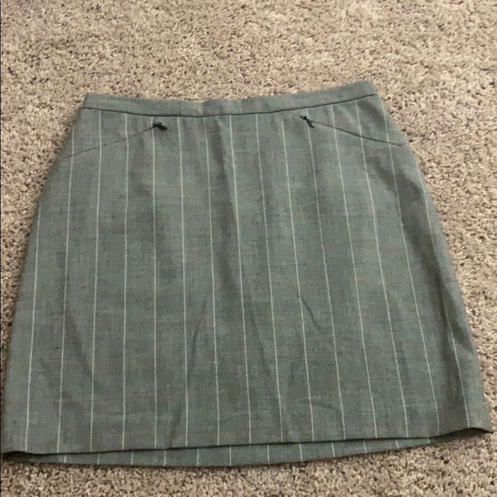 The limited stripped skirt